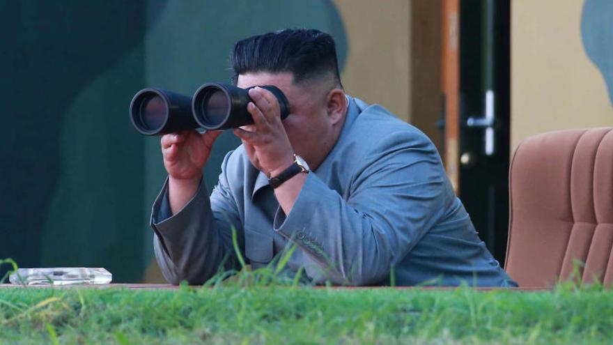 Kimg Jong-un supervisa la nueva prueba nuclear.