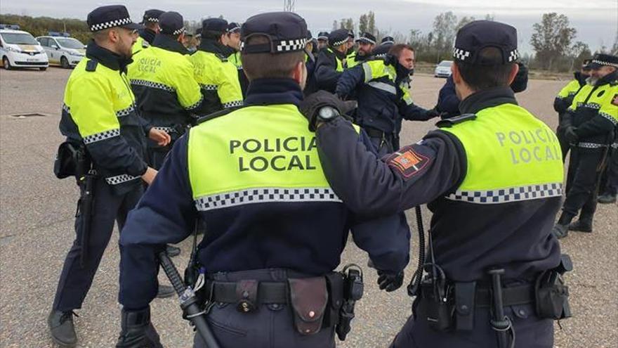 El nuevo grupo de policía local del Casco Antiguo inicia su formación
