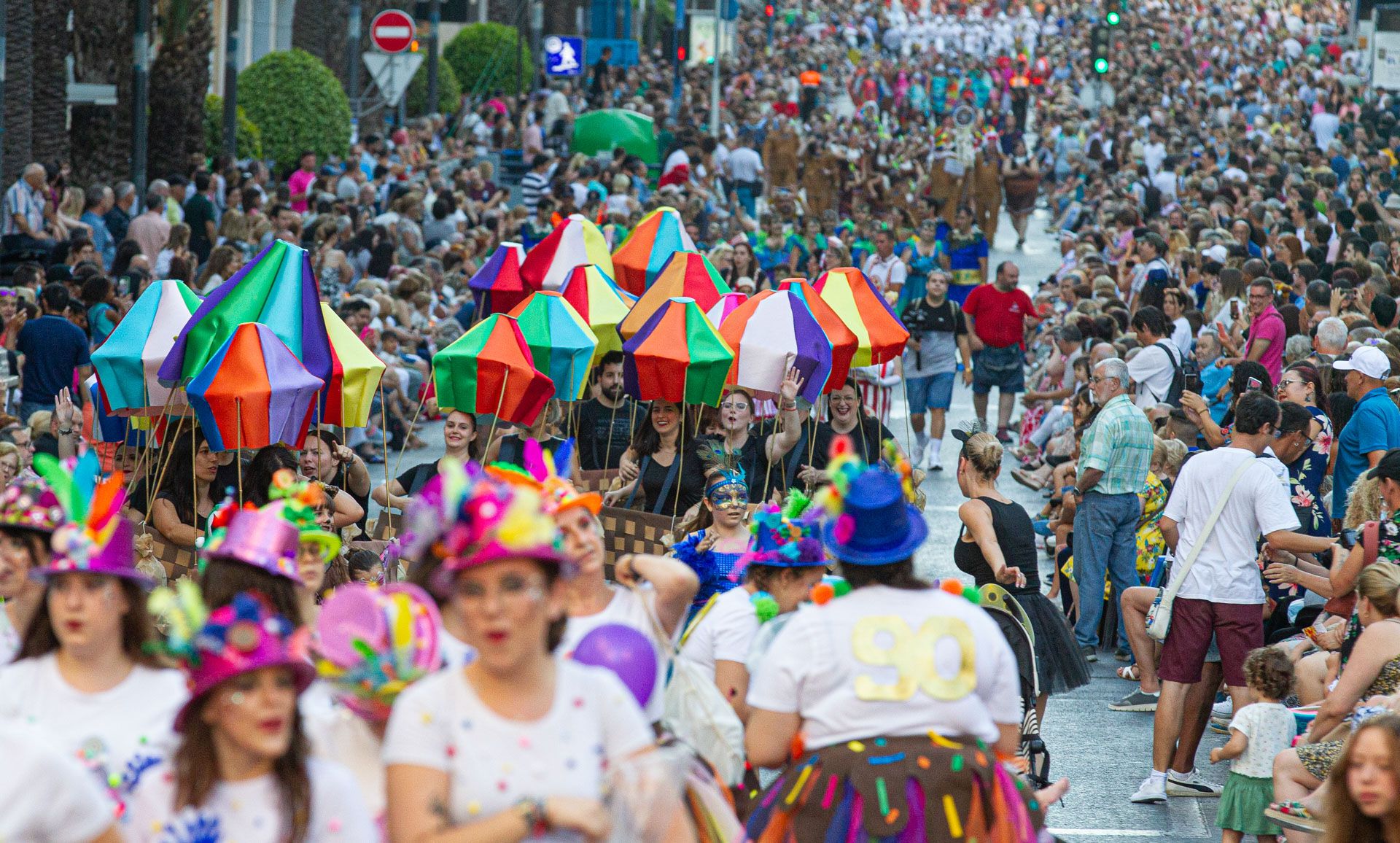 HOGUERAS 2022 | Desfile del Ninot con la Hoguera Sant Blai