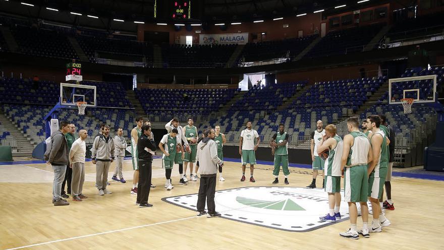 El Unicaja se entrenó ayer por la mañana en el Carpena para preparar el partido de esta noche ante el CSKA.