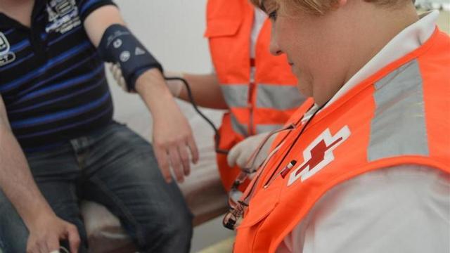 La Policía detiene a dos personas e interviene en diez riñas en el miércoles de Feria