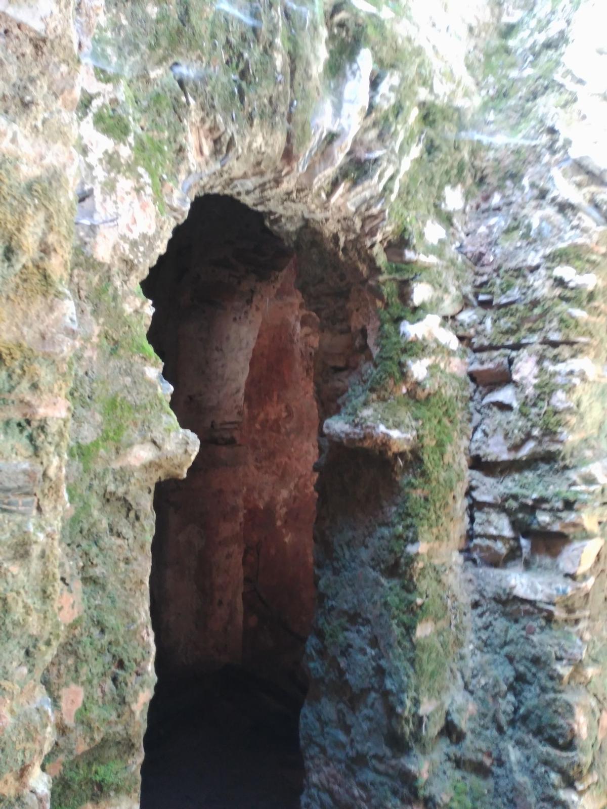 Aljibe de Maxmúllar, Comares