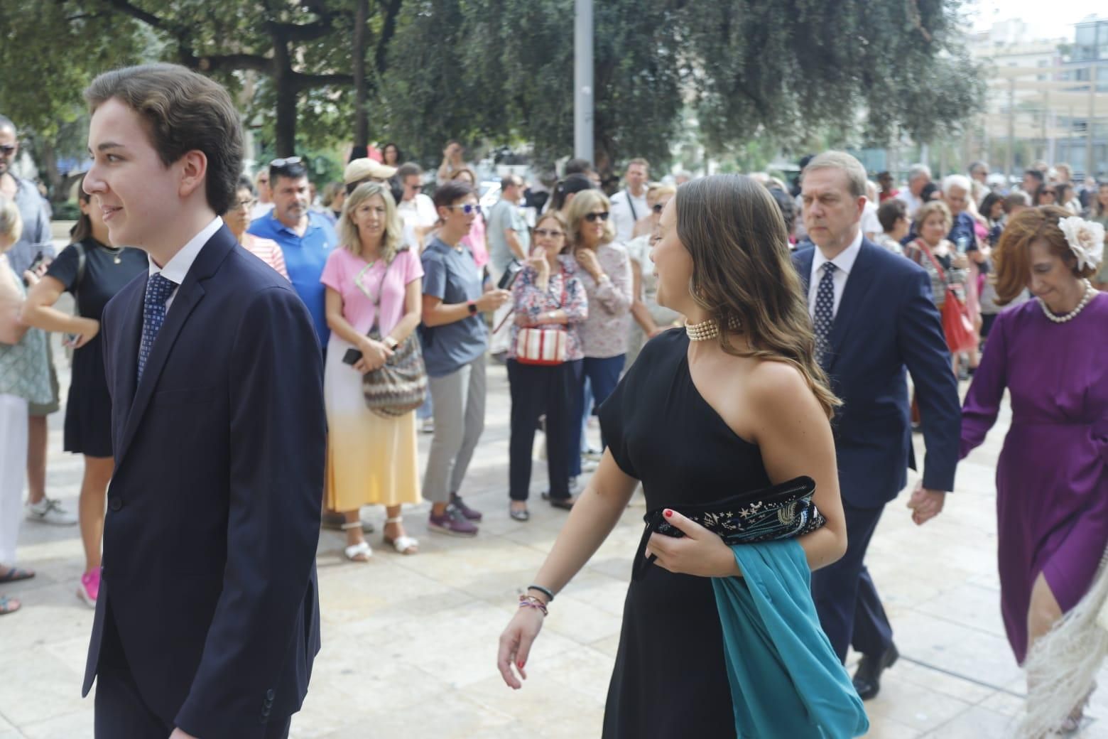 Así ha sido la llegada de los invitados a la boda real en València