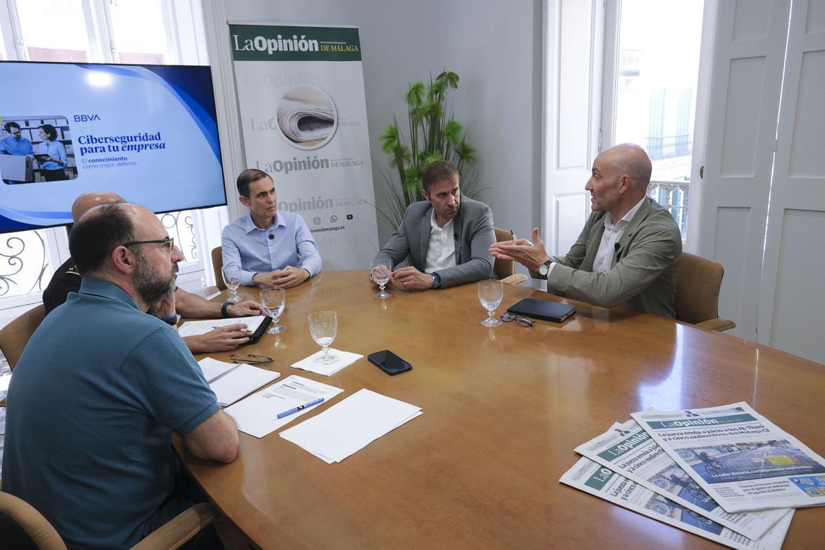 Expertos reunidos por La Opinión de Málaga y BBVA analizan las principales ciberamenazas para pymes y empresas y la concienciación de la sociedad para protegerse de estos ataques cada vez más numerosos