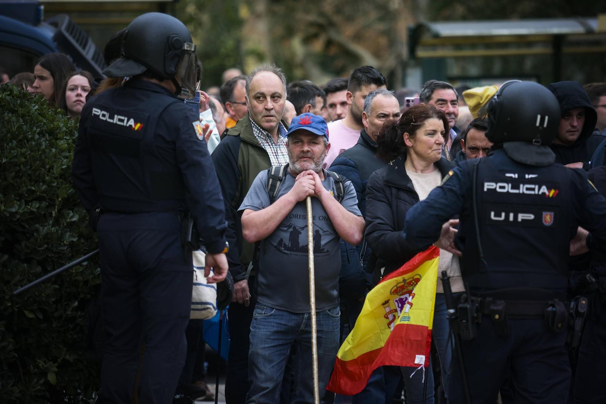 Así fue la protesta agrícola y ganadera convocada en Oviedo