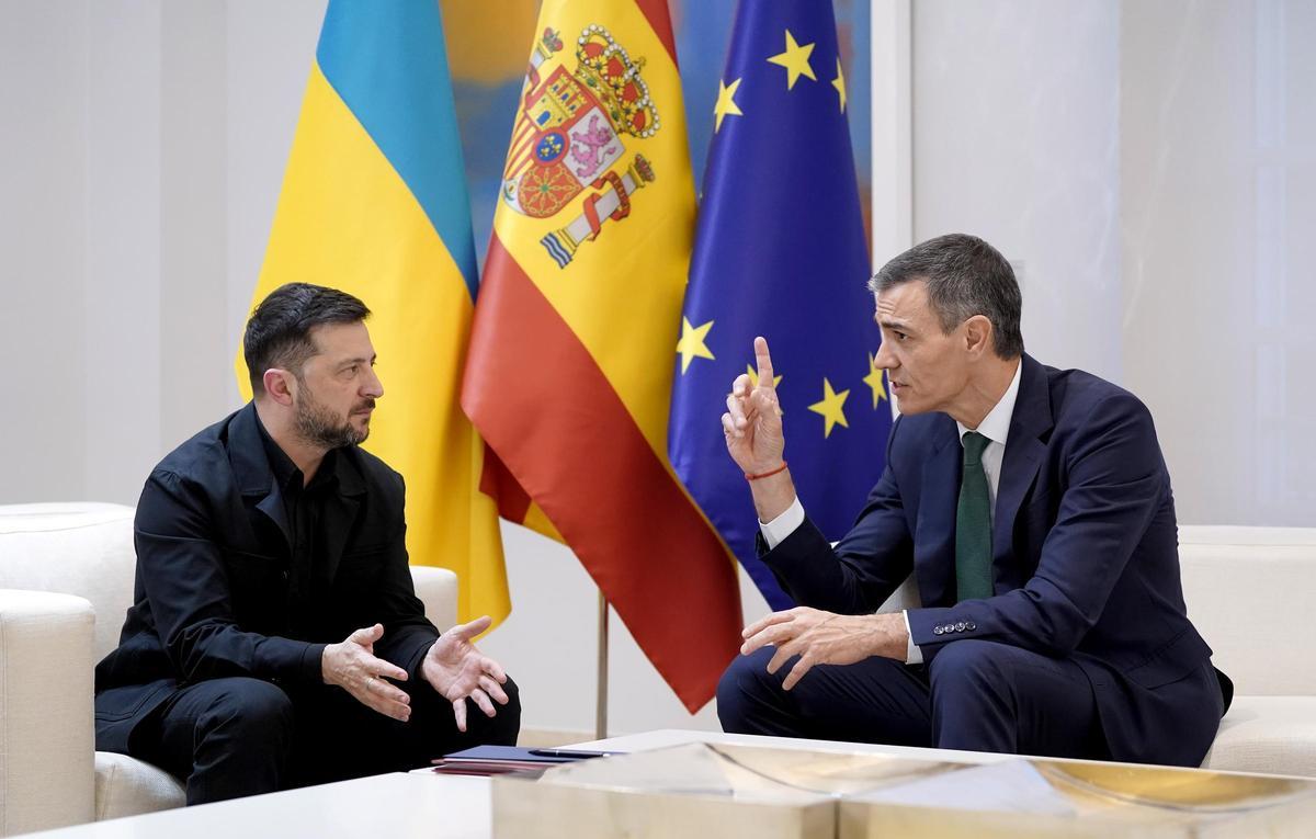 Pedro Sánchez y el presidente de Ucrania,  Zelenski,  en La Moncloa.