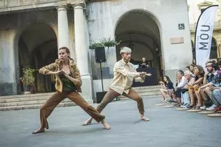 Figueres es MOU porta la dansa als carrers i places de la ciutat