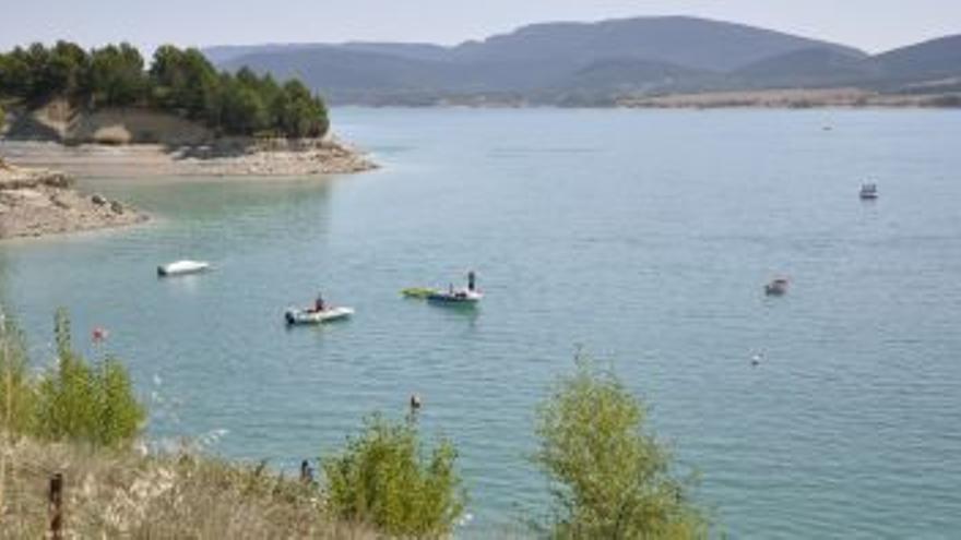 Desigual calidad del agua de las playas del interior de Aragón