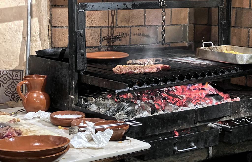 Pasar el día en Chinchón y descubrir su gastronomía es todo un planazo.