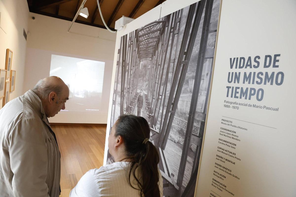 El Pueblu d'Asturies inaugura una exposición fotográfica de Mario Pascual (en imágenes) El Pueblu d'Asturies inaugura una exposición fotográfica de Mario Pascual (en imágenes)