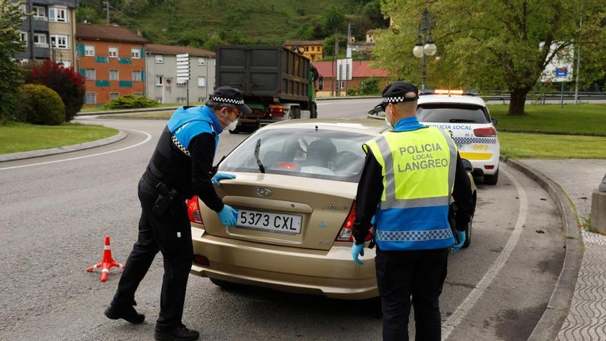 Cuatro personas denunciadas en Langreo por saltarse el confinamiento