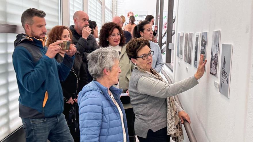 Escuela Nómada de Fotografía y Fundación Unicaja con la Escuela de Adultos de Pizarra