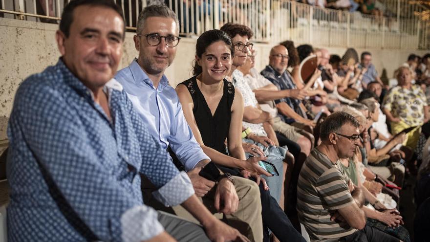 Cicerón y Pou, un imán para políticos en el Teatro Romano