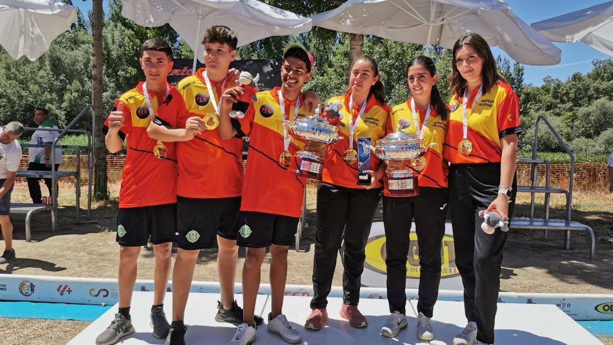 El campeonato nacional de petanca juvenil se celebró en Varverdon, Salamanca