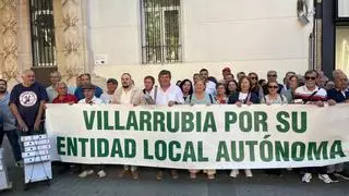 El secretario del Pleno consigna 2.600 firmas de apoyo a la autonomía de Villarrubia y redactará un nuevo informe