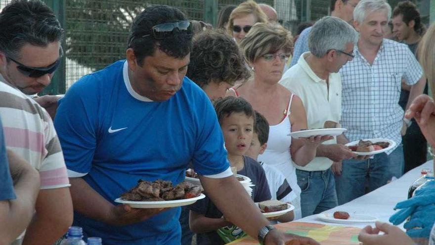 Costillada celebrada en ediciones anteriores, que se volverá a repetir este año.