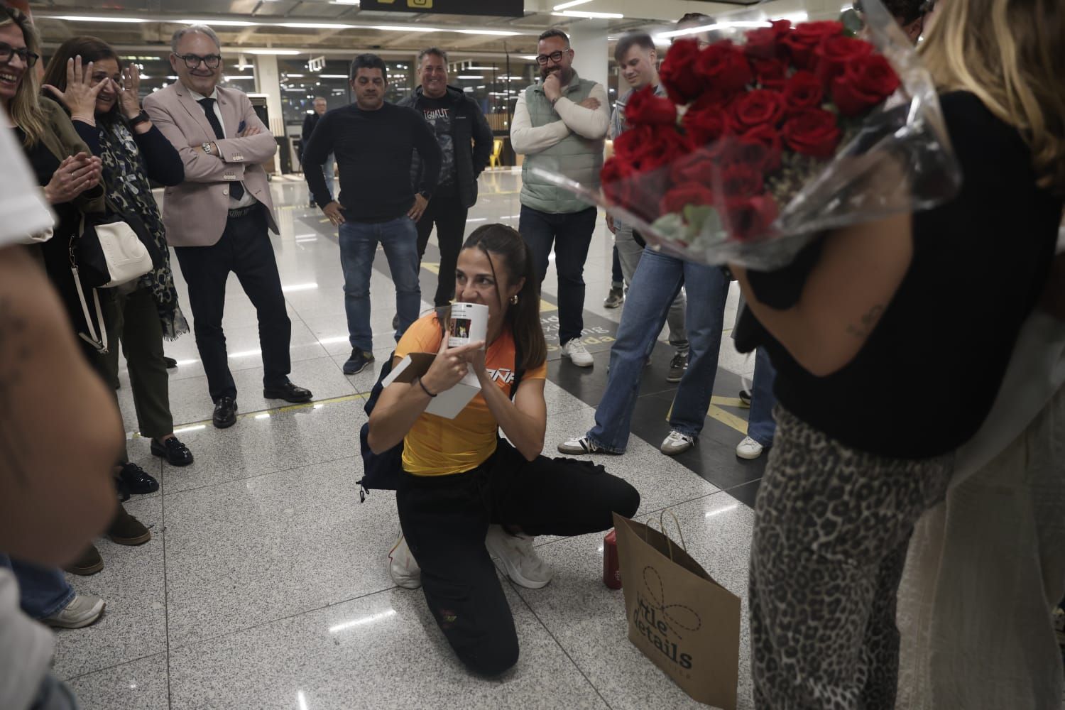 Así a sido la llegada de la deportista Esperança Cladera al aeropuerto de Palma