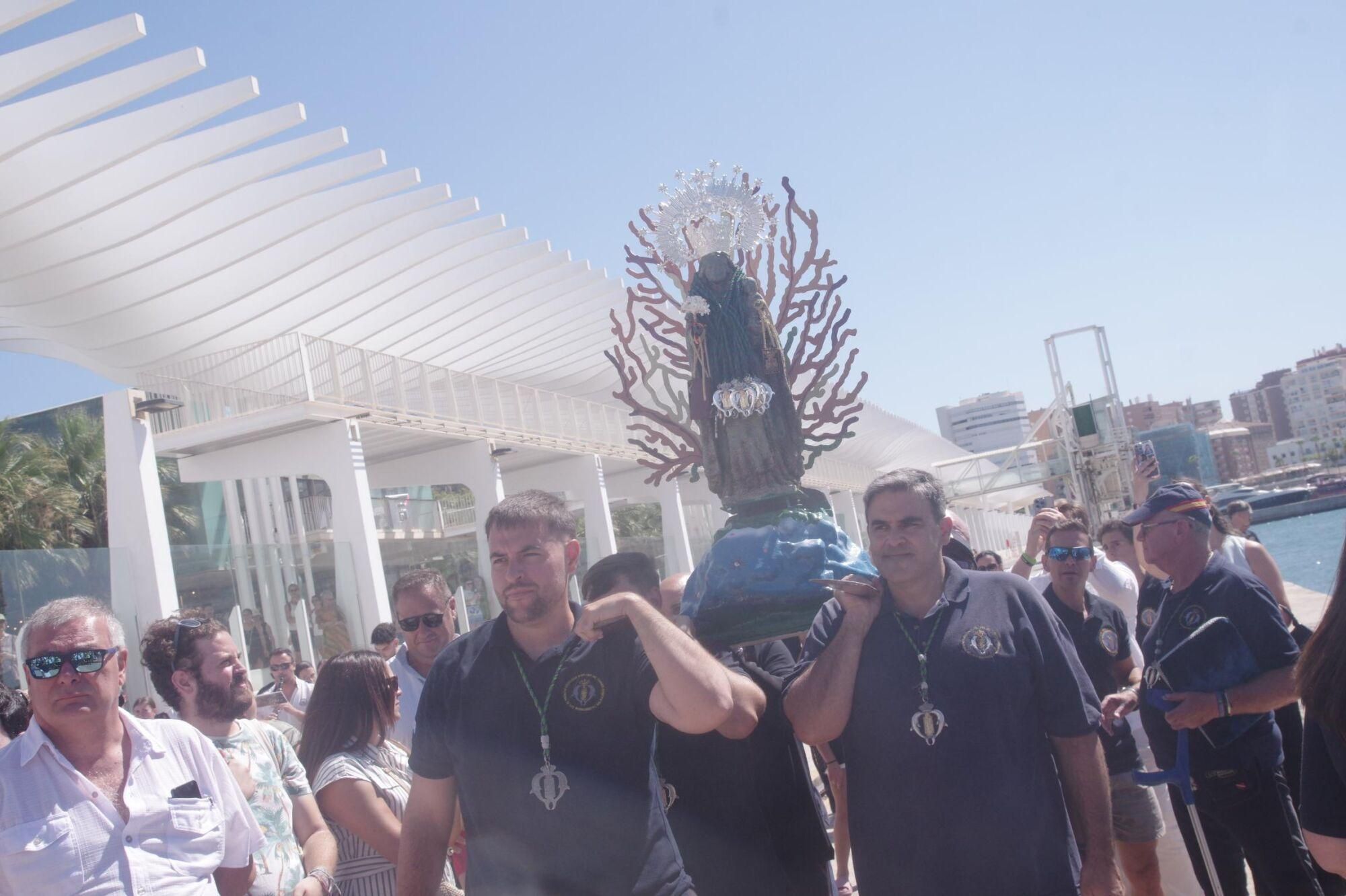Procesión de la Virgen del Carmen de los submarinistas en La Malagueta