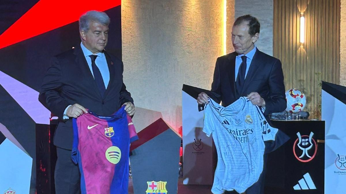 Laporta y Butragueño, en la recepción oficial del consulado