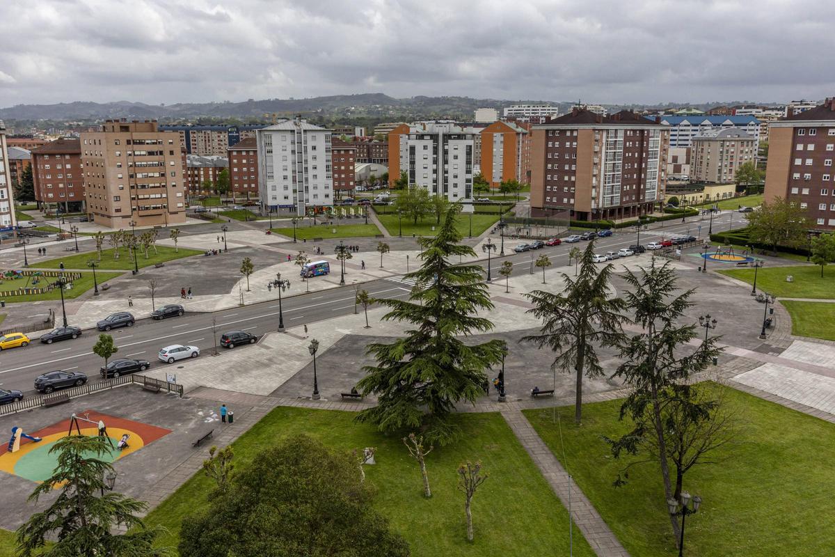 La plaza del Conceyin, uno de los puntos que proponen los vecinos para el parking.