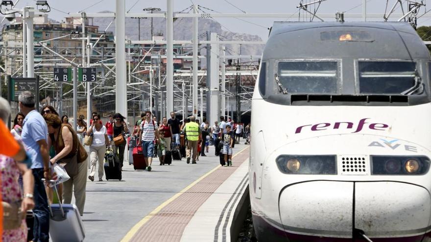 Renfe saca billetes de AVE por 24 € entre València y Madrid