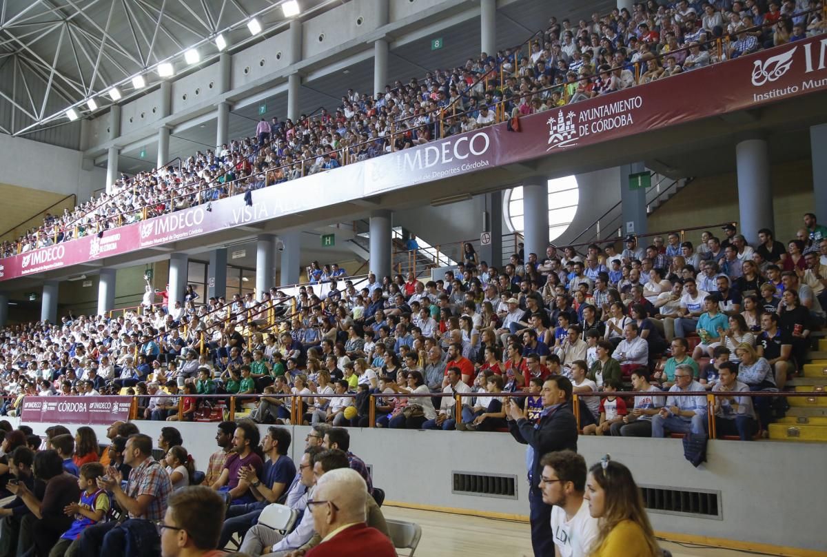 Los Globetrotters dan espectáculo en Vista Alegre