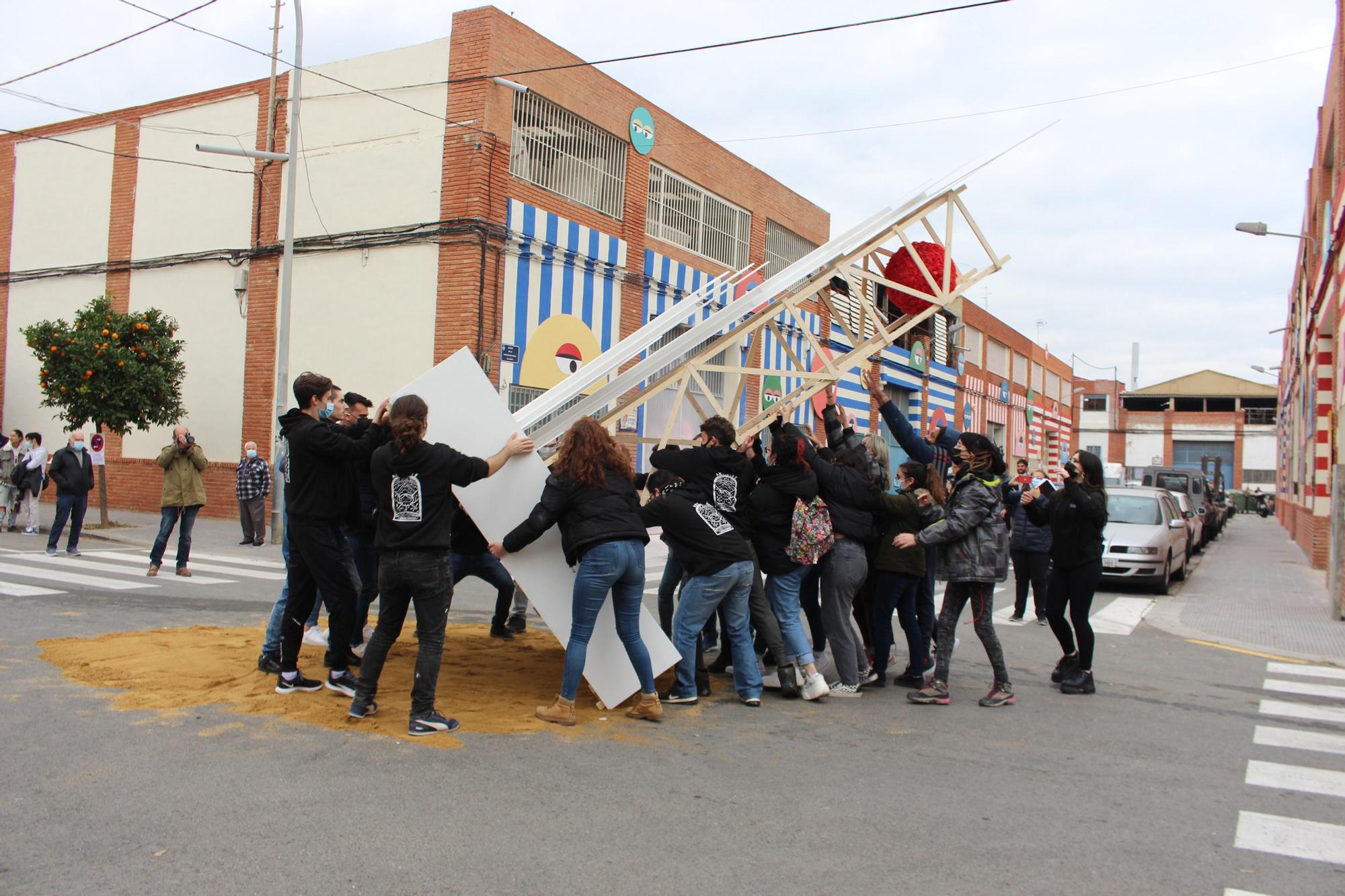 La última falla del año: el Pí de Nadal de los aspirantes a artista fallero