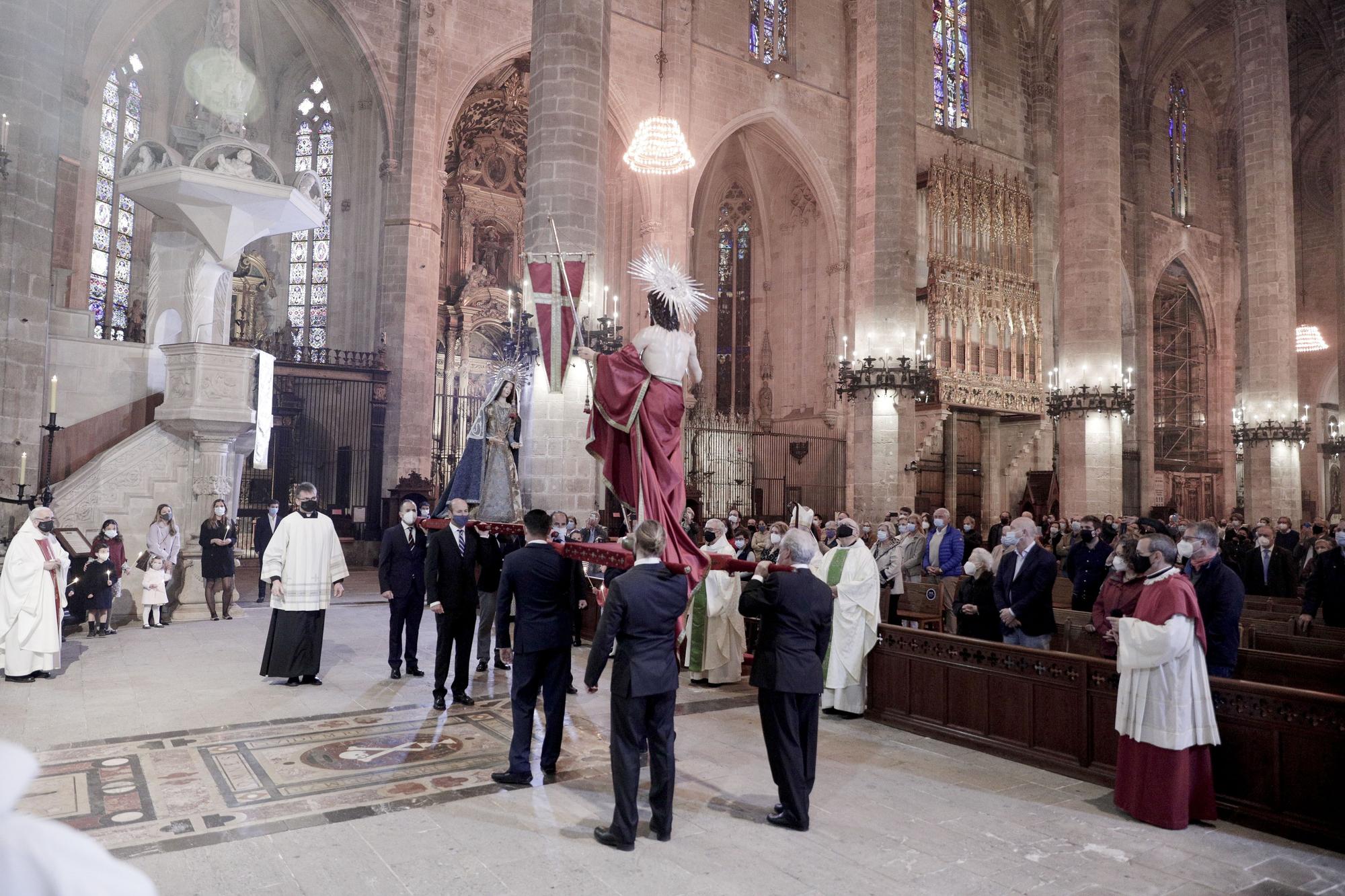 El obispo Taltavull preside la Misa de Pascua en la Catedral