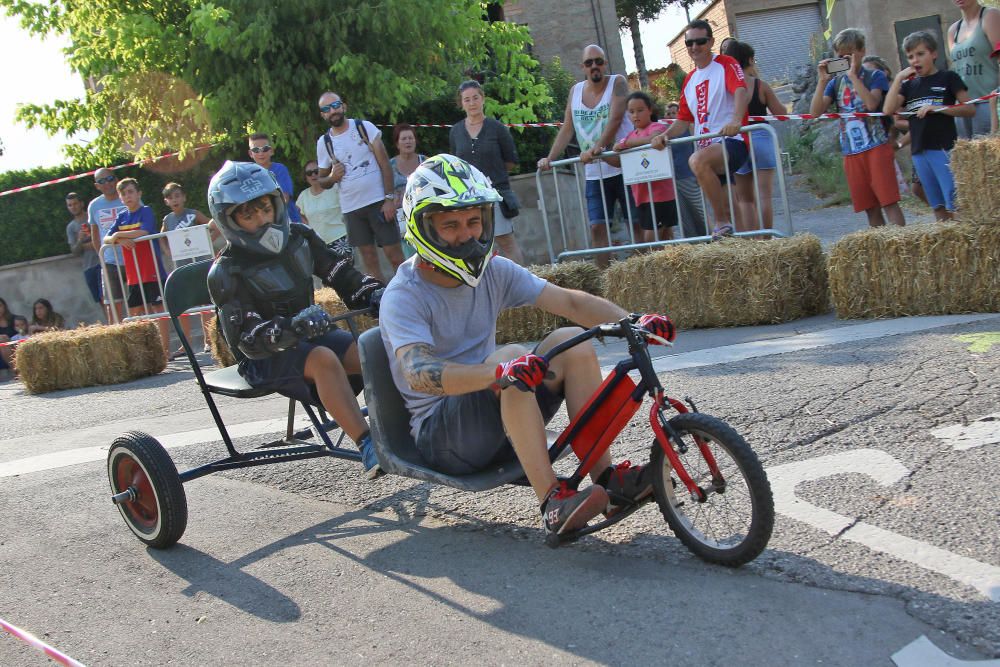 Baixada d'andròmines de la Festa Major de Sant Salvador de Guardiola