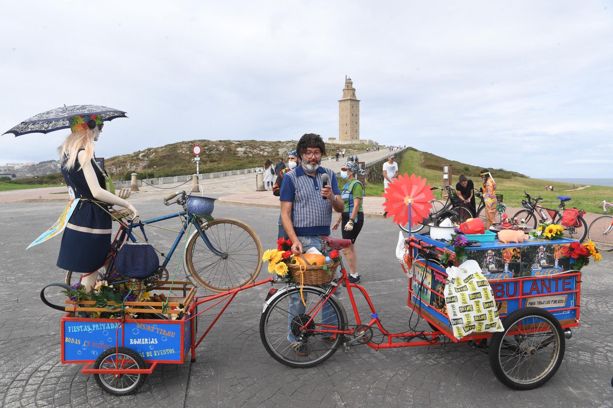 Bicis de otra época en la Torre para una movilidad segura y actual