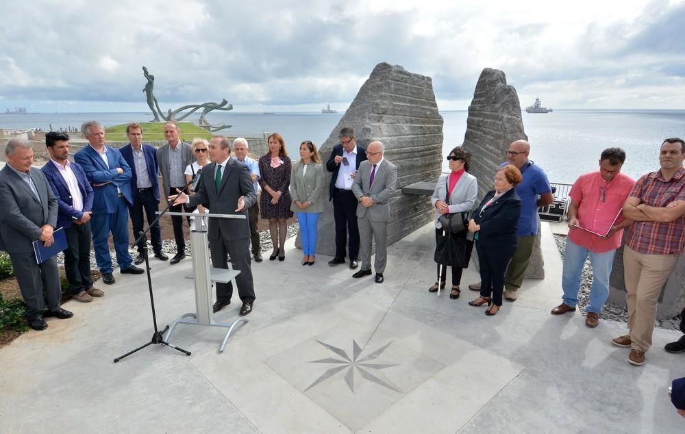 Inauguración del monumento de homenaje a los represaliados del Franquismo