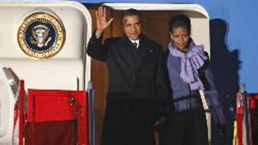 Obama ya está en Noruega para recibir el Premio Nobel de la Paz