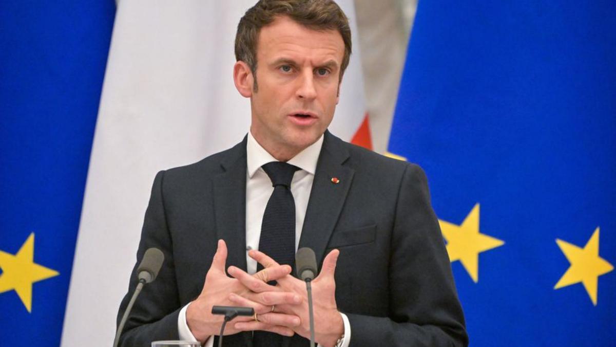 Emmanuel Macron en una roda de premsa dilluns | EFE/EPA/SERGEY GUNEEV