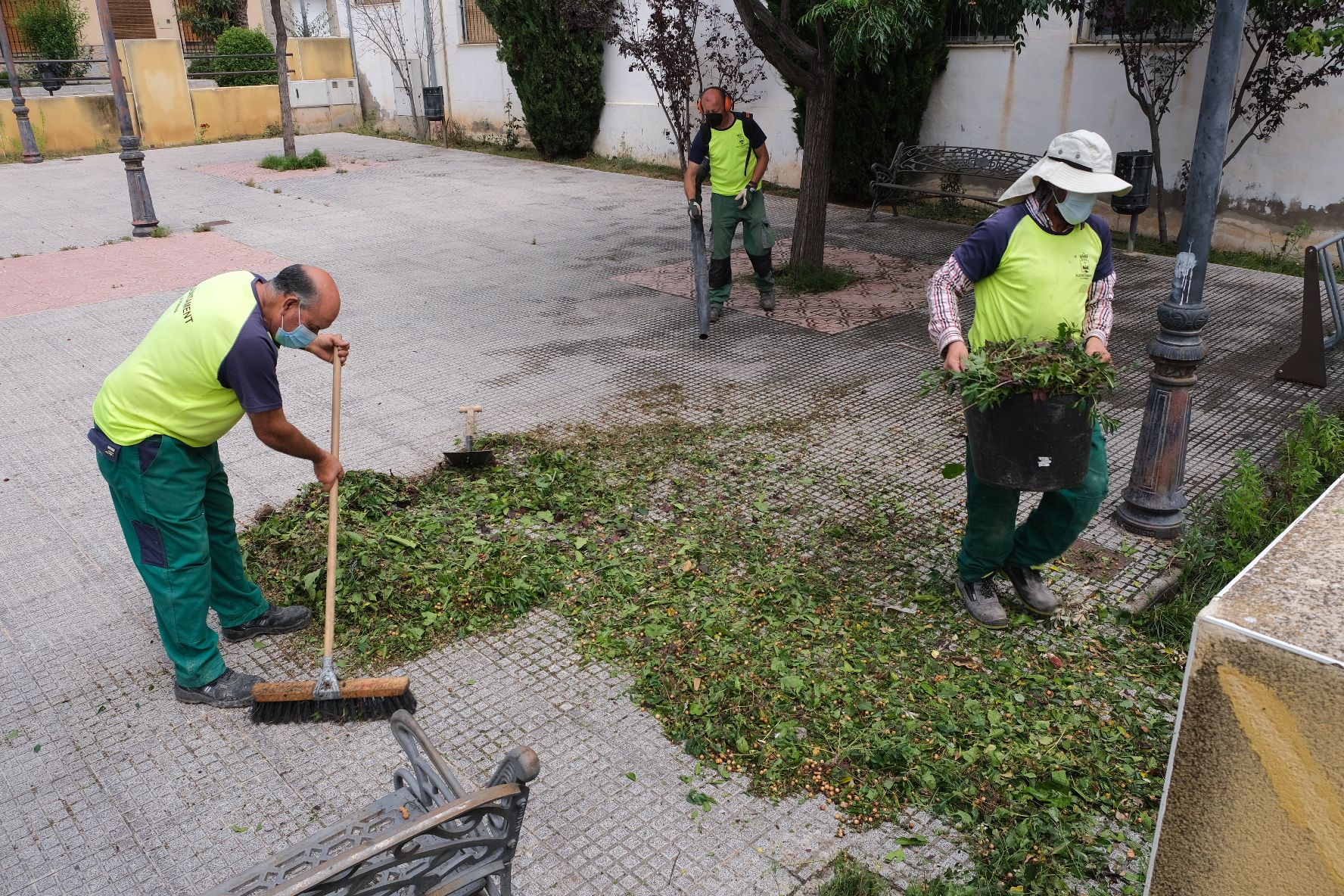 Tormenta de intensidad torrencial con rayos y granizo en el Alto y Medio Vinalopó