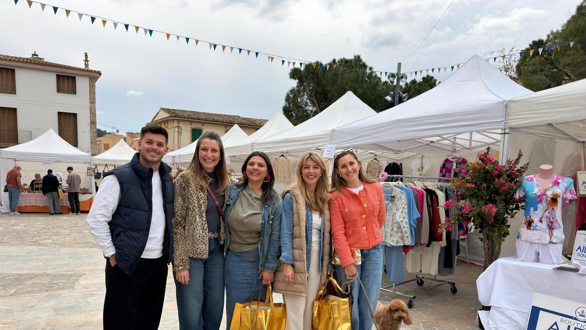 La Botiga al Carrer anima las calles de Andratx