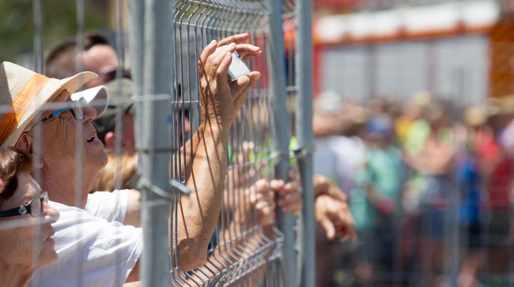 El público viendo la mascletà