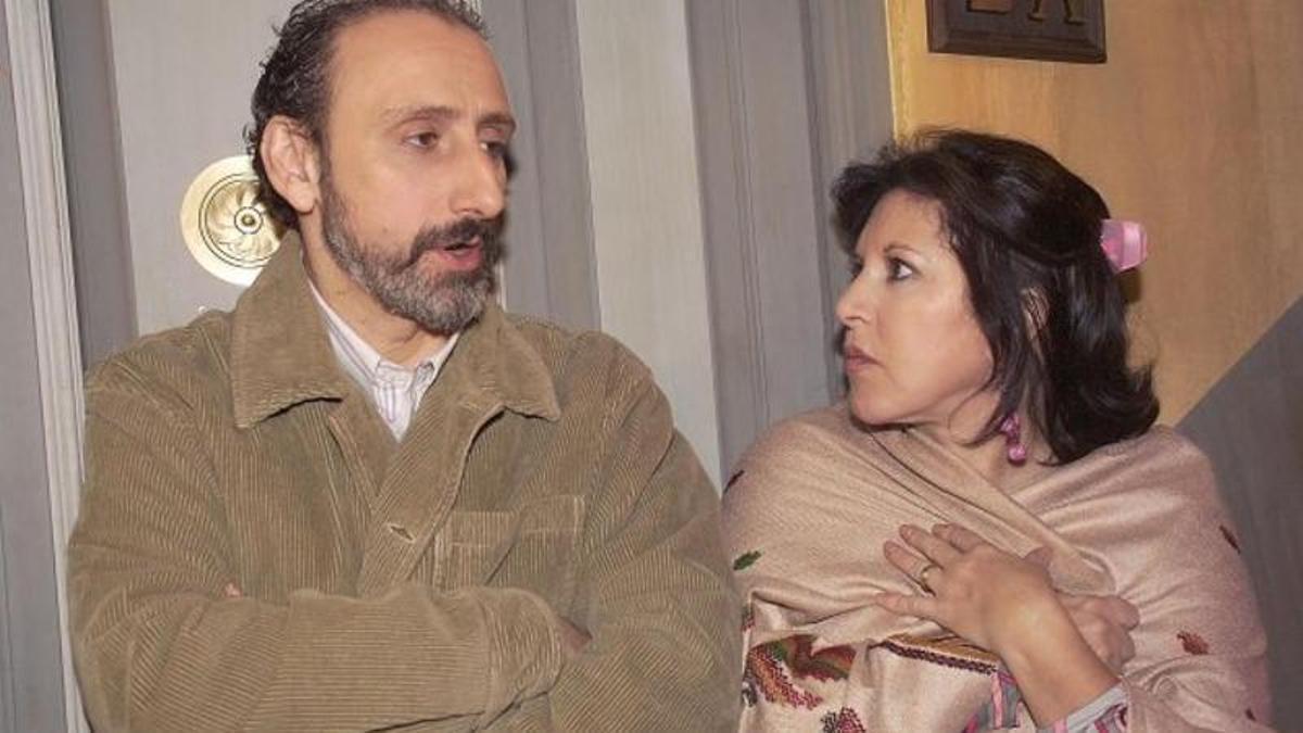 José Luis Gil y Loles León en un capítulo de 'Aquí no hay quien viva'.