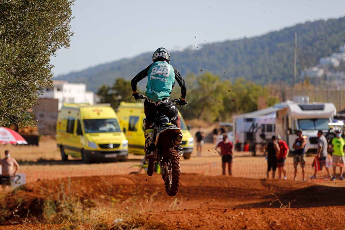 Motocross para valientes en Santa Eulària