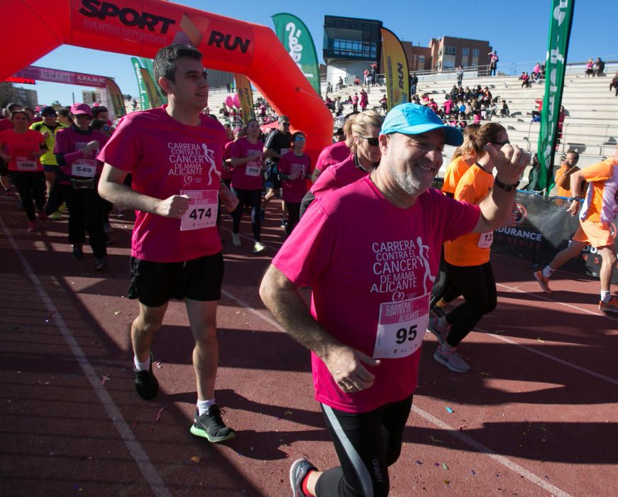 La APAMM celebra una carrera contra el cáncer de mama