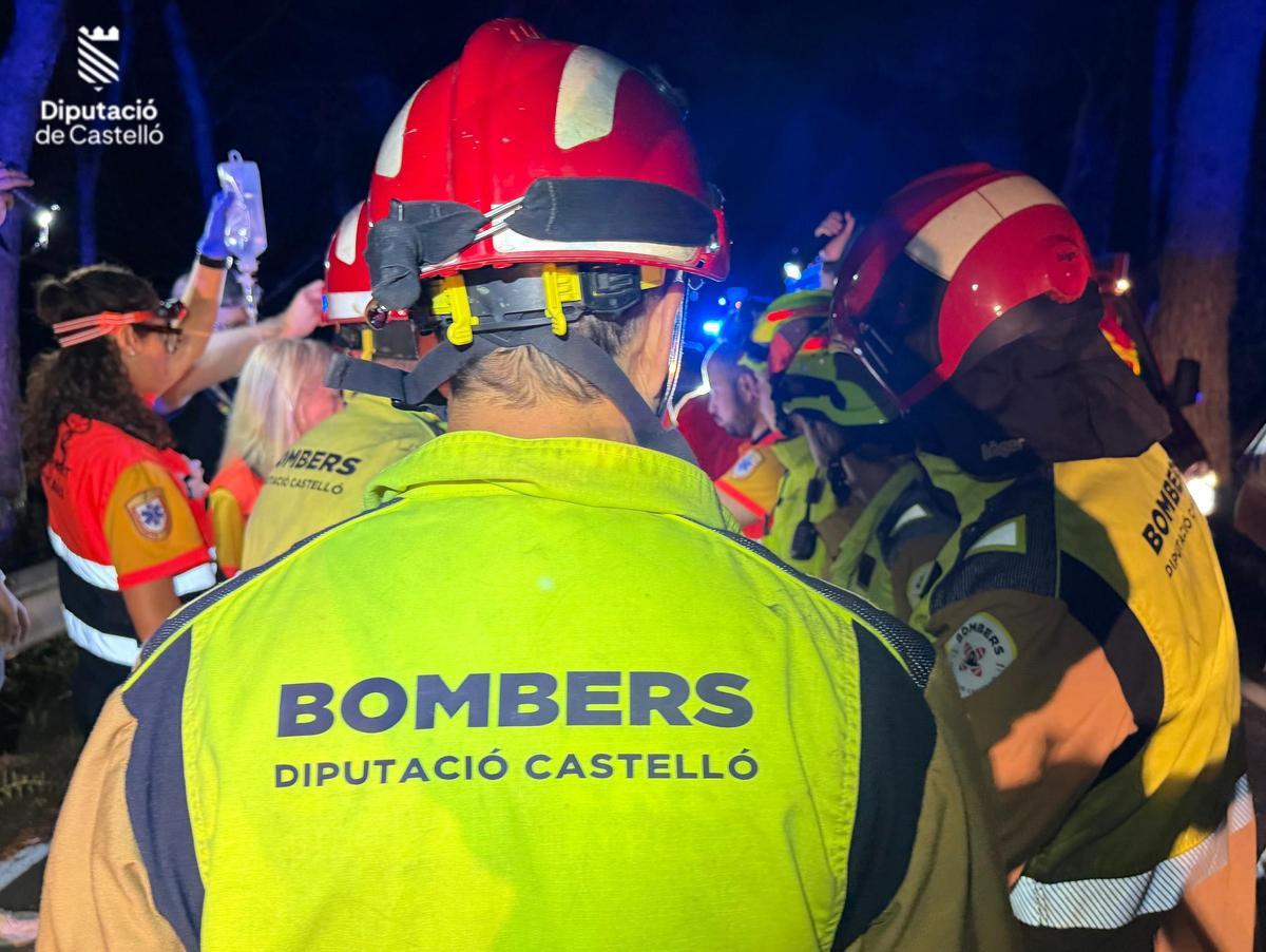 Imágenes de la actuación del Consorcio Provincial de Bomberos en el accidente Imágenes de la actuación del Consorcio Provincial de Bomberos en el accidente