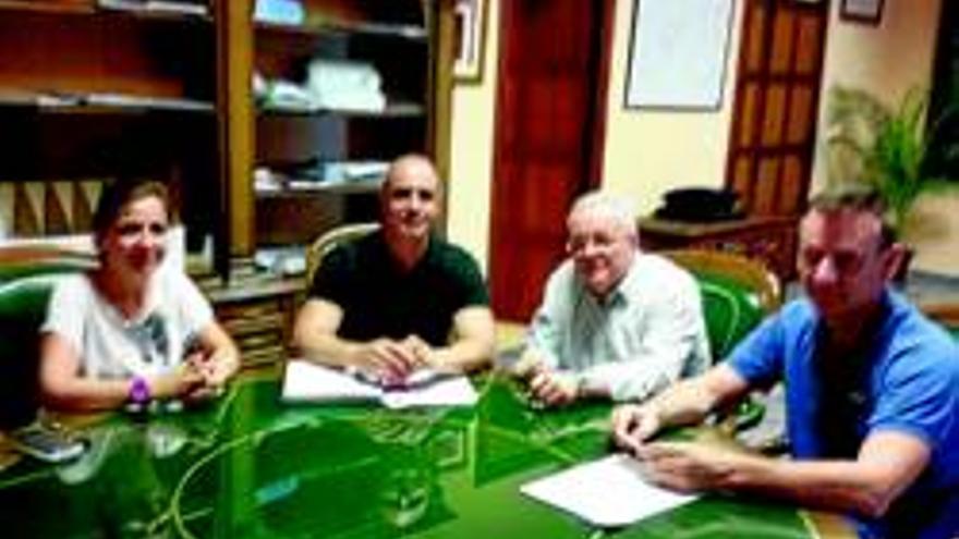 El consistorio promueve en una reunión la vivienda protegida