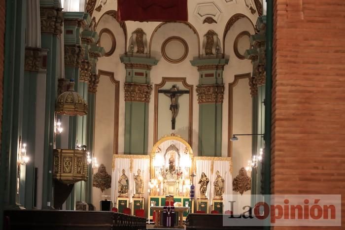 Viernes de dolores: Aplausos y salves a la patrona en Cartagena durante el confinamiento
