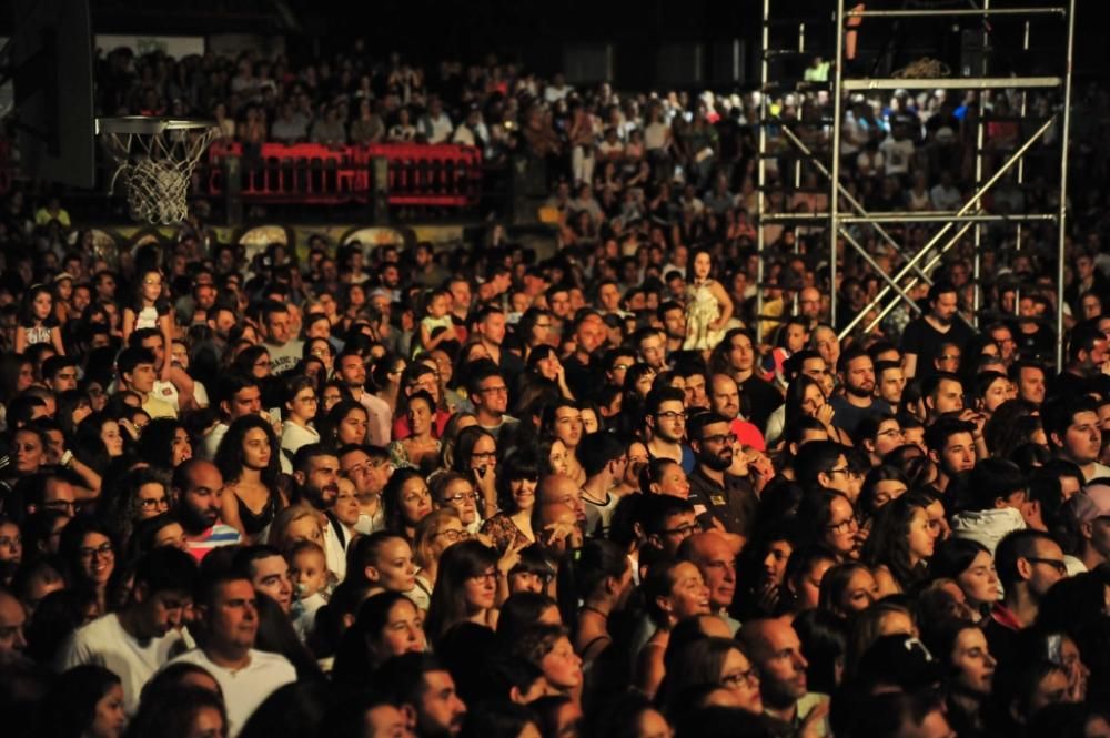 Blas Cantó conquista al público de Vilagarcía