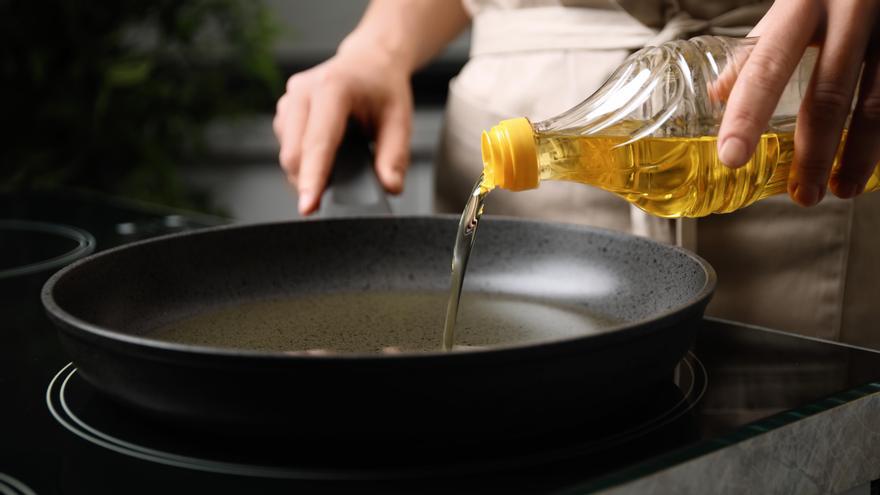 El aceite de girasol, una alternativa al aceite de oliva.