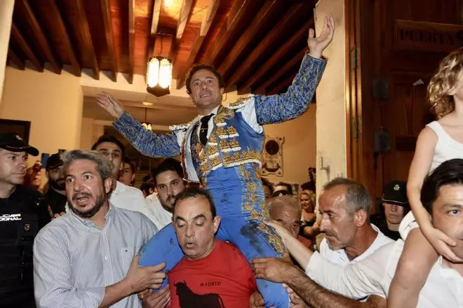 Rafaelillo, Manuel Escribano y Pablo Aguado cierran la Feria Taurina de Hogueras de Alicante