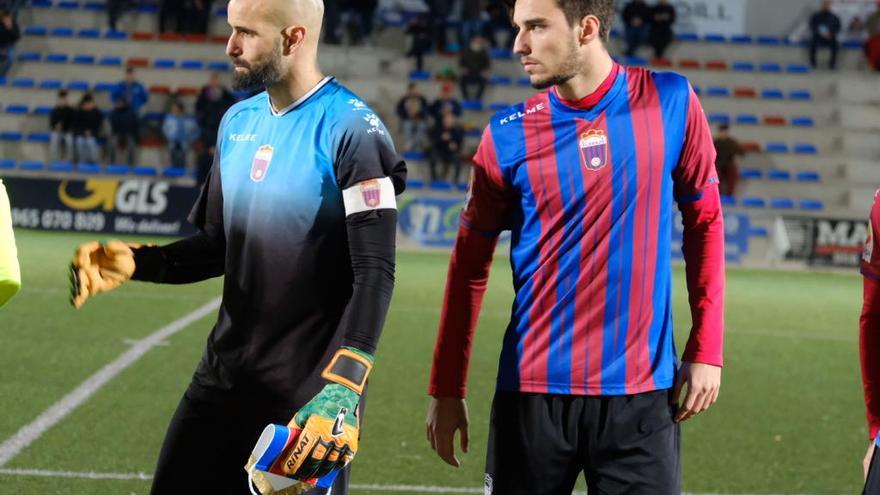 Chema y Kike Torrent en el último partido liguero del año.