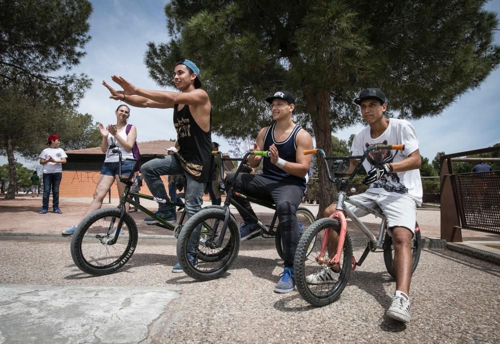 Alacant Desperta vuelve tras nueve años de ausencia y llena el parque alicantino de cultura urbana