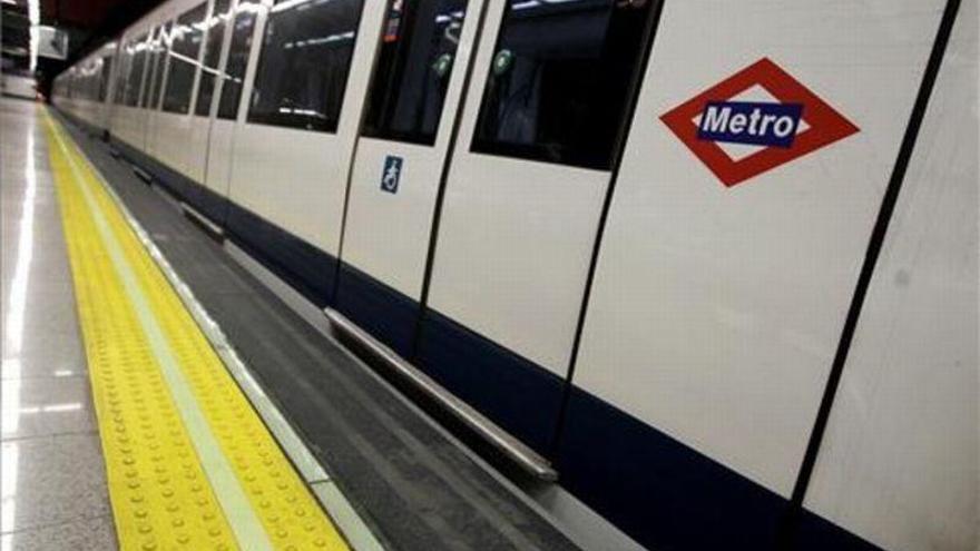 Argentina retira trenes que compró a Metro Madrid por la presencia de amianto