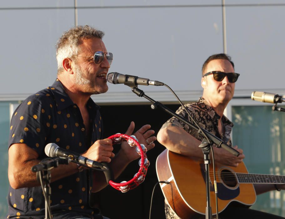 El concierto de MCLan, en la terraza del Auditorio Mar de Vigo