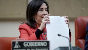 La mnistra de Defensa, Margarita Robles, compareciendo este lunes en la Comisión de Defensa del Congreso.